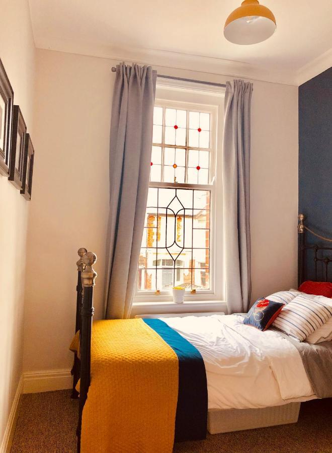 Stunning Coastal Retreat Sleeps 9 Quarto em Acomodações Particulares